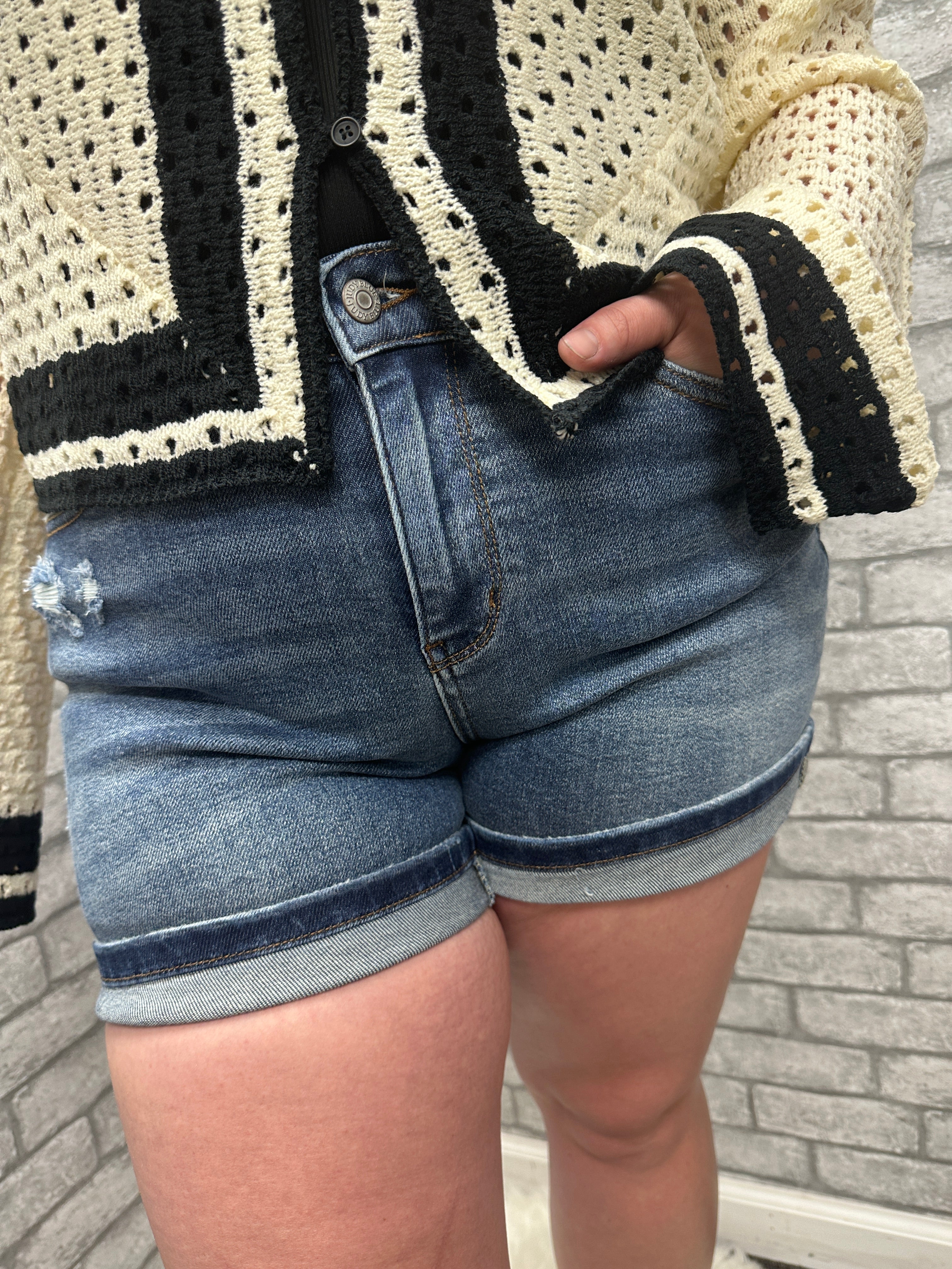 Mid Rise Judy Blue Shorts