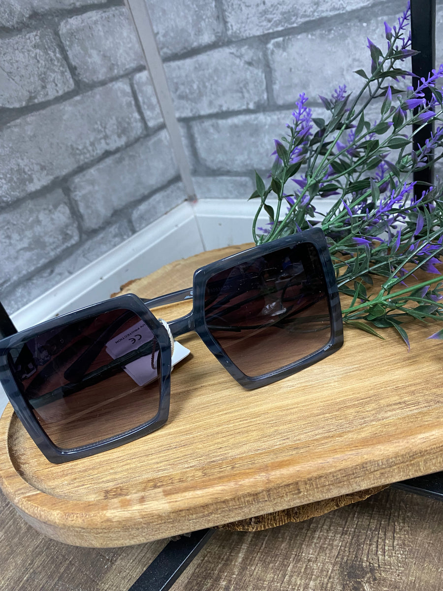 Square Sunnies